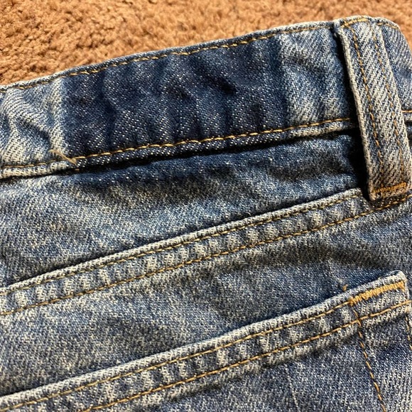 Lucky Brand Jeans Cut-Off Short Shorts in a size 8/29. - Picture 6 of 6